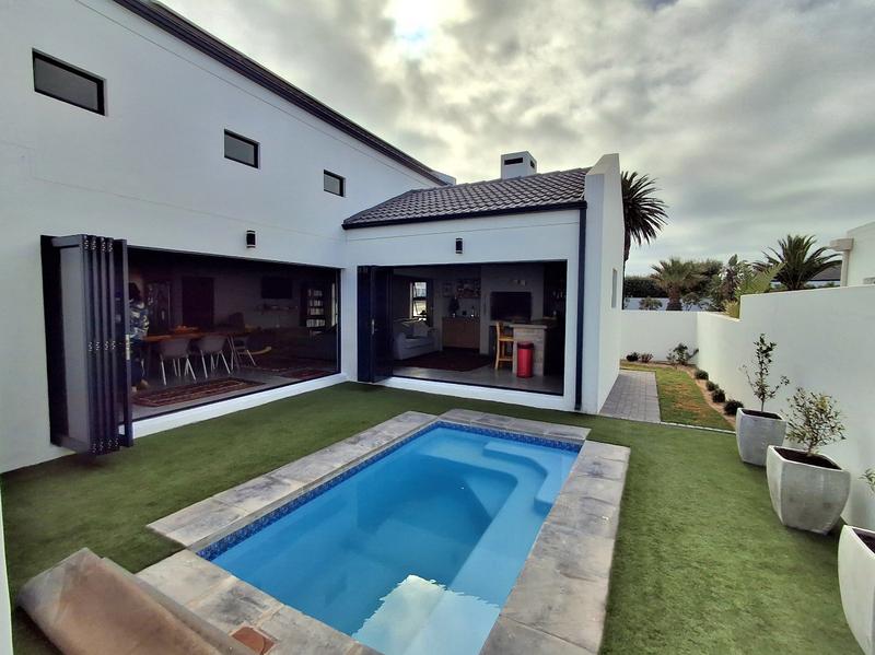 4 Bedroom Property for Sale in Shelley Point Western Cape